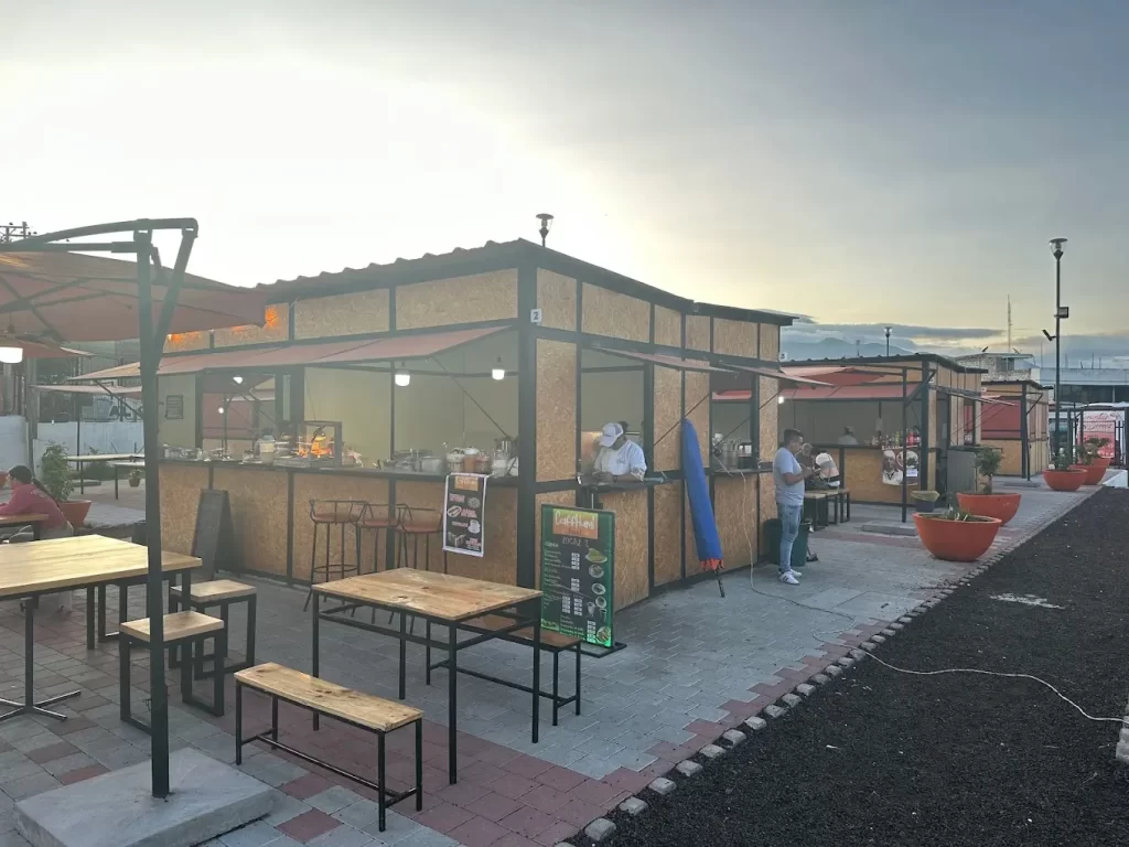 Venta en la Plaza de Sabores Alli Mikuy