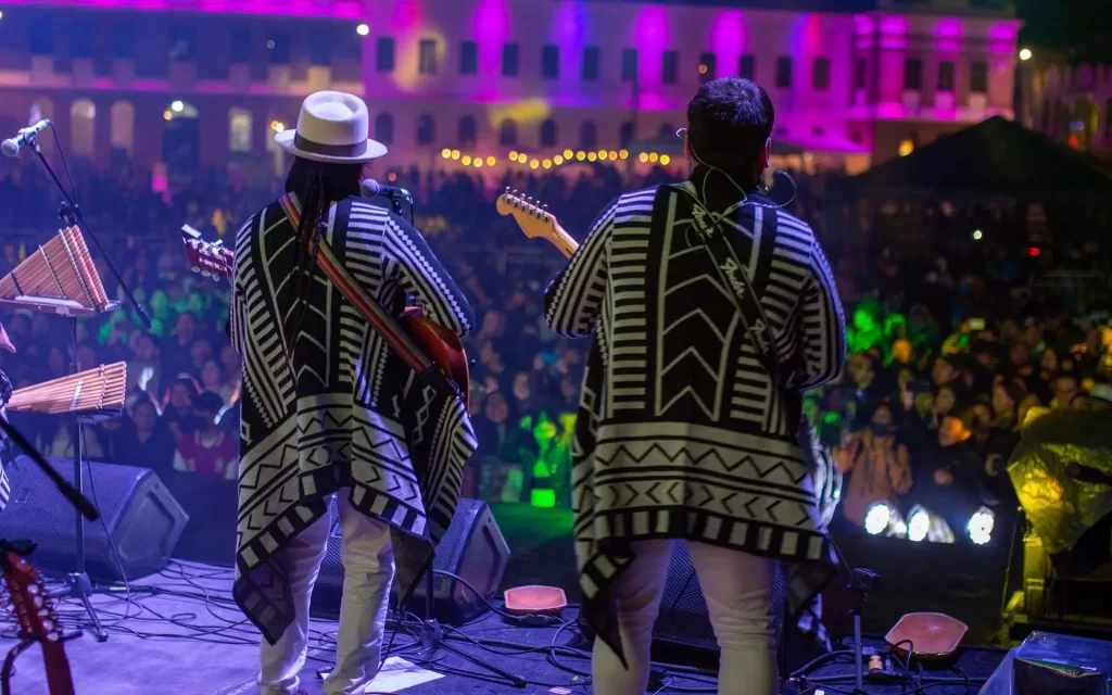 Otavalo Conciertos nocturnos