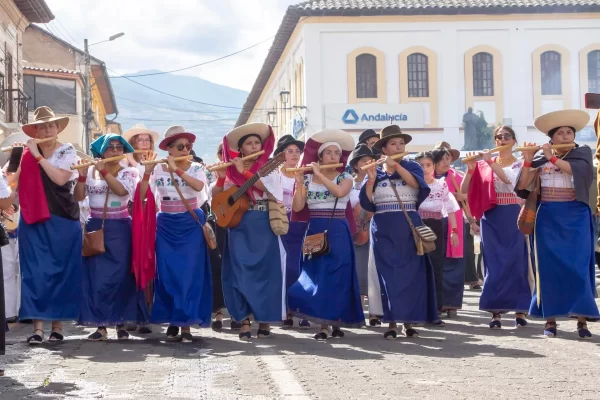 Musica y DAnza en Otavalo