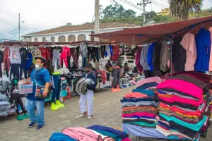 Feria Textil Mercado Copacabana