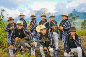 Otavalo Grupo SISAY