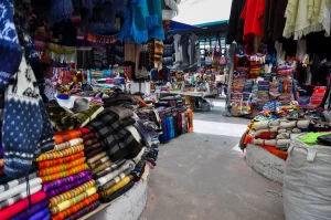 Mercado centenario textiles y artesania
