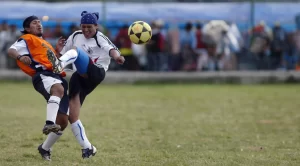 PAWKAR-peguche-futbol-2024