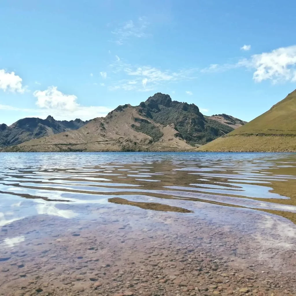 laguna-de-mojanda-otavalo