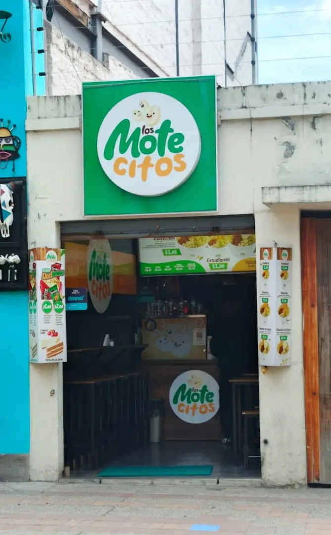 Los Motecitos Fachada